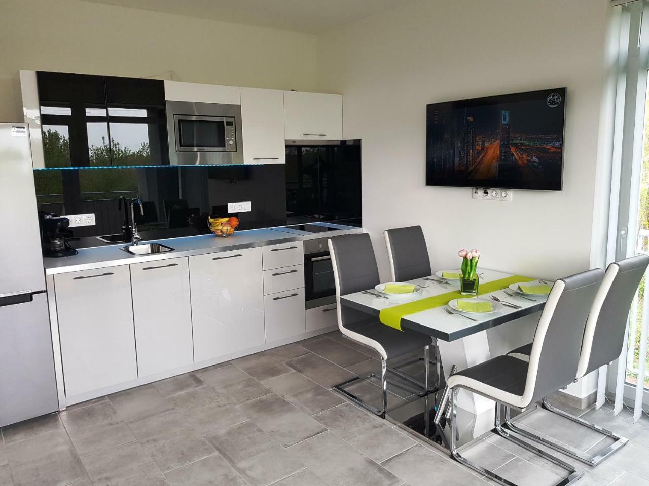 Lakefive Apartments Balatonfuered Exterior foto